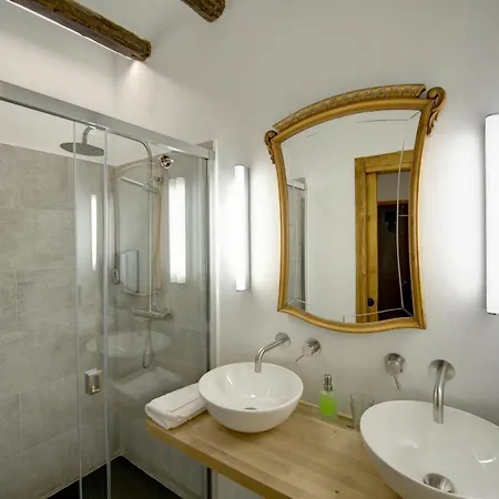Bed & Breakfast Lo Palauet De La Muralla 2*