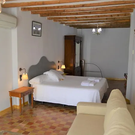 Bed & Breakfast Lo Palauet De La Muralla 2*