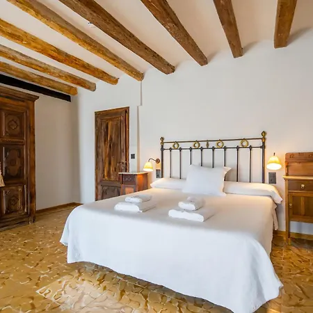 Lo Palauet De La Muralla 2*