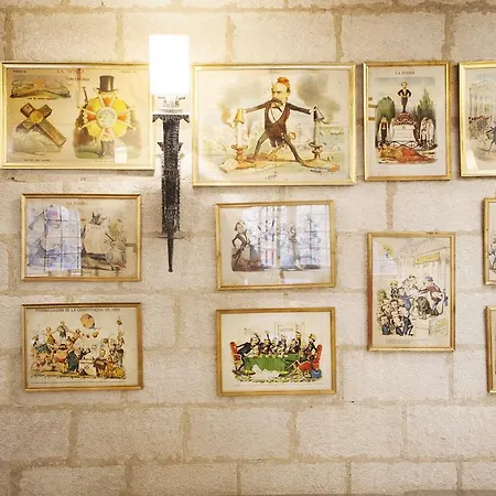 Lo Palauet De La Muralla