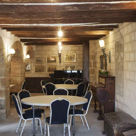 Lo Palauet De La Muralla